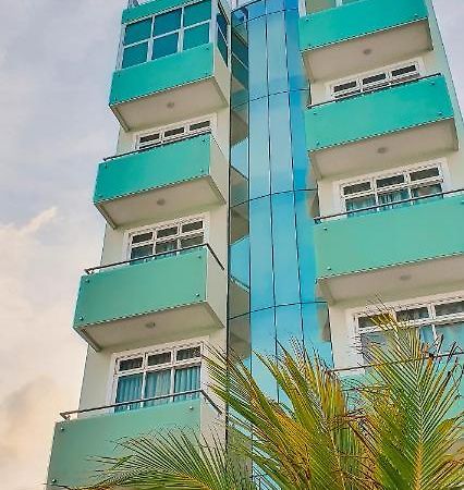 Acacia Beach Hotel Hulhumale Exteriör bild