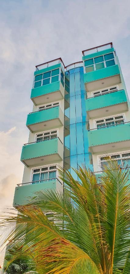 Acacia Beach Hotel Hulhumale Exteriör bild